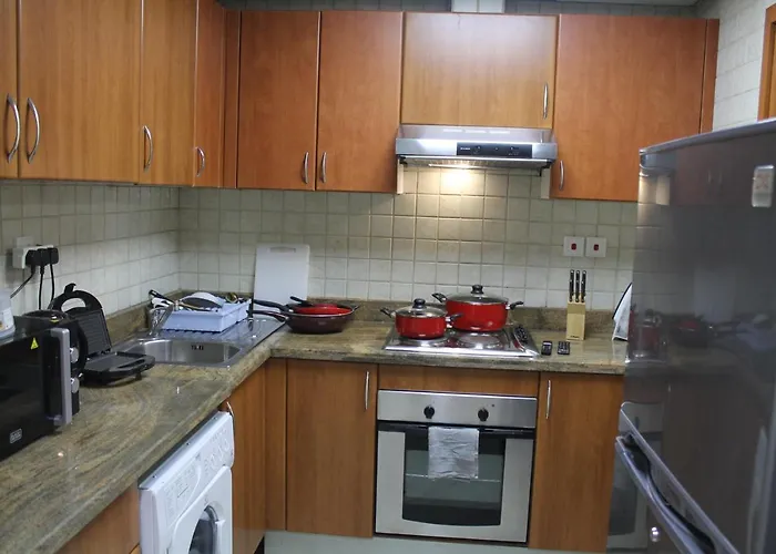 Newly Furnished One Bedroom Apartment Next To Metro & Beach In Marina Residence