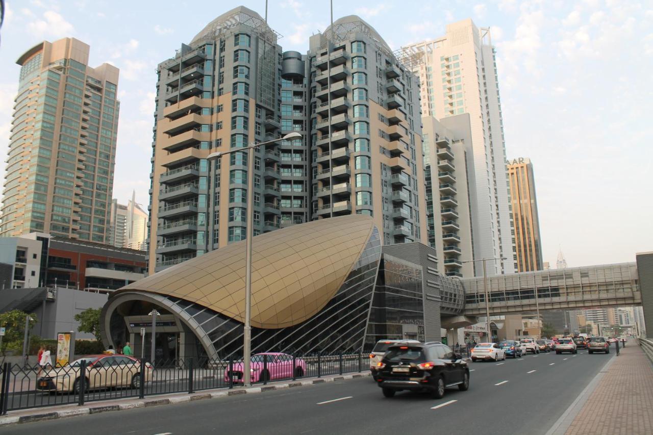شقة Newly Furnished One Bedroom Next To Metro & In Marina *